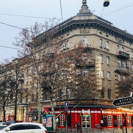 2 Bedroom on Deribasovskaya Str. Odessa Eksteriør bilde