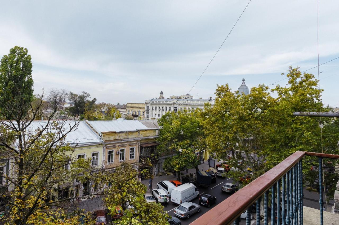 2 Bedroom on Deribasovskaya Str. Odessa Eksteriør bilde