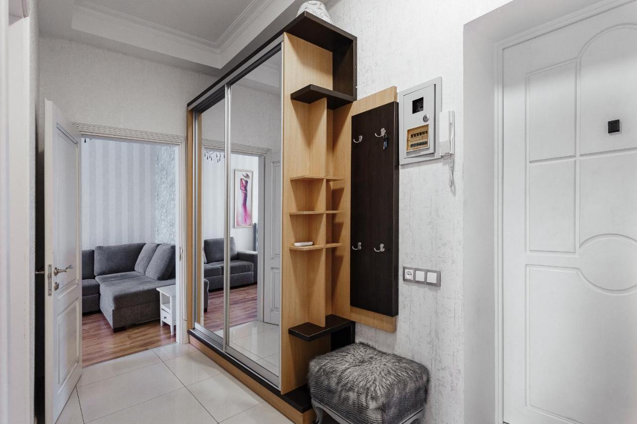 2 Bedroom on Deribasovskaya Str. Odessa Eksteriør bilde