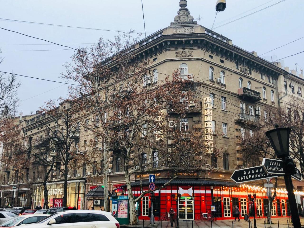 2 Bedroom on Deribasovskaya Str. Odessa Eksteriør bilde